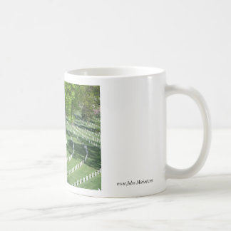 Taza De Café Primavera en el cementerio nacional de Arlington