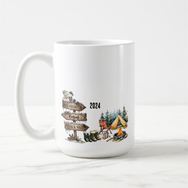 Taza De Café Primer campamento de la pareja navideña de recién  (Izquierda)