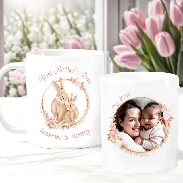 Taza De Café Primer día de la madre, conejita, niña bebé, foto  (First Mother's Day Cute Bunnies Baby Girl Photo Coffee Mug)