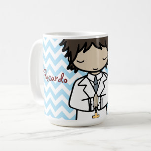 Taza De Café Primer muchacho adorable del brunette de la