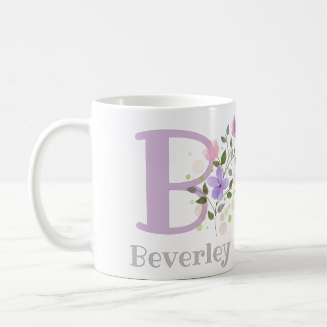 Taza De Café Primer nombre inicial más Beverley con flores (Izquierda)