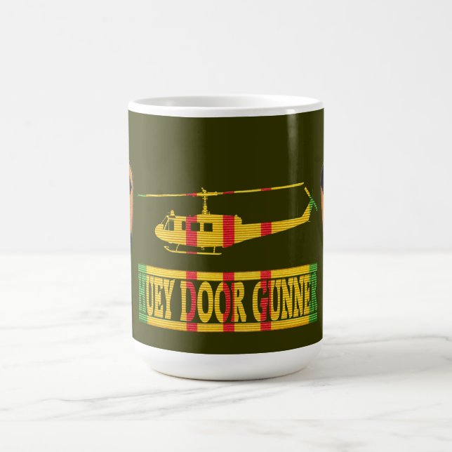 Taza De Café Primera División de Caballería UH-1 Huey Door Gunn (Centro)