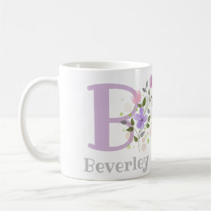 Taza De Café Primera inicial más nombre Beverley con flores
