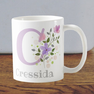 Taza De Café Primera inicial más nombre Cressida con flores