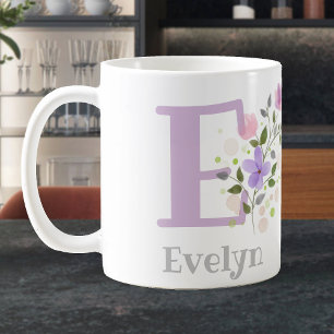 Taza De Café Primera inicial más nombre Evelyn con flores