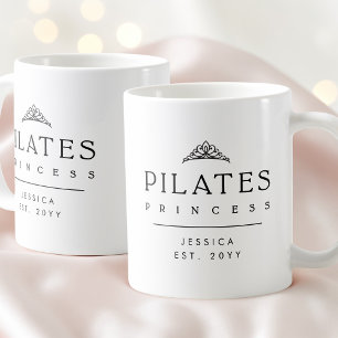 Taza De Café Princesa de Pilates Minimalista en Blanco y Negro 