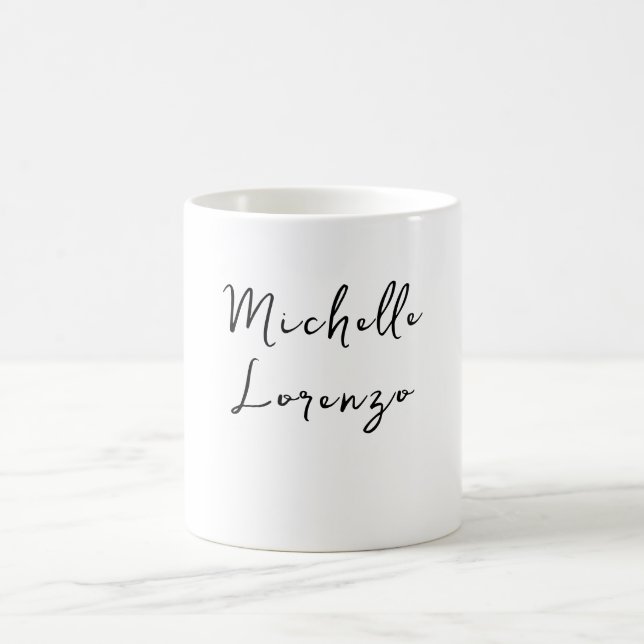 Taza De Café Profesional Moderno Simple Nombre sencillo Blanco  (Centro)