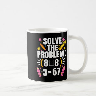 Taza De Café Profesor de matemáticas divertido resuelve el prob