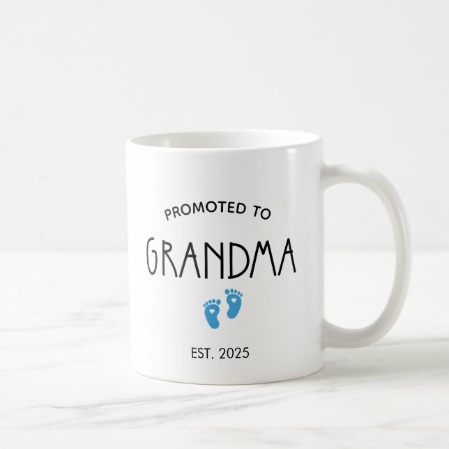 TAZA DE CAFÉ PROMOCIONADO AL PERSONALIZADO DE ABUELO EL AÑO EST (Derecha)