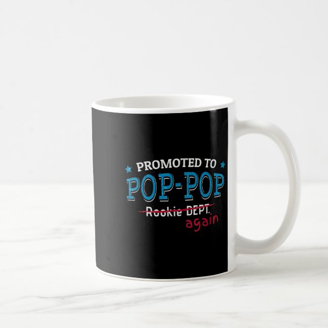 Taza De Café Promoted To P-p Again Shirt. Grandpa P P Funny  (Derecha)
