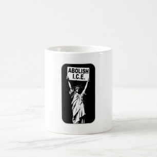 Taza De Café Protesta por la Estatua de la Libertad – Abolir IC
