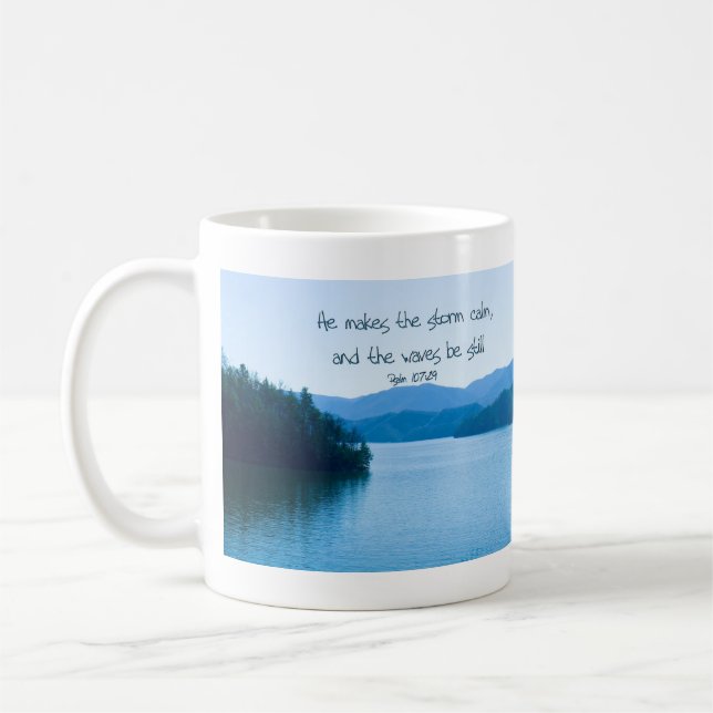 Taza De Café Ps 107:29 Hace la tormenta tranquila (Izquierda)