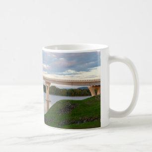 Taza De Café Puente Champlain