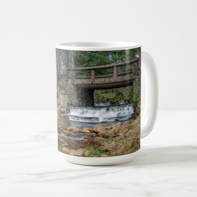 Taza De Café Puente sobre carrera de hickory (Anverso derecho)