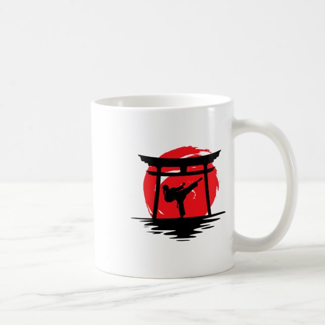 Taza De Café Puerta japonesa del Chica de Karate (Derecha)