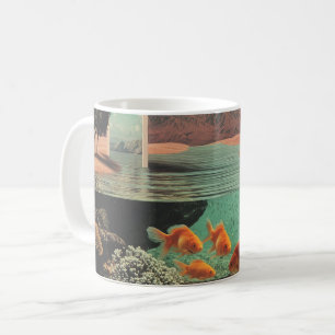 Taza De Café Puerta Surrealista en el Desierto con Debajo del A