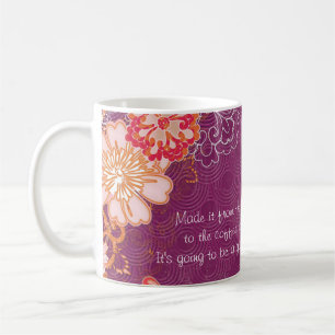 Taza De Café Púrpura con grandes flores rojas rosadas