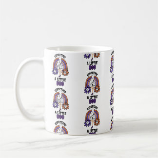 Taza De Café Púrpura fantasma preñada espera un poco de boo