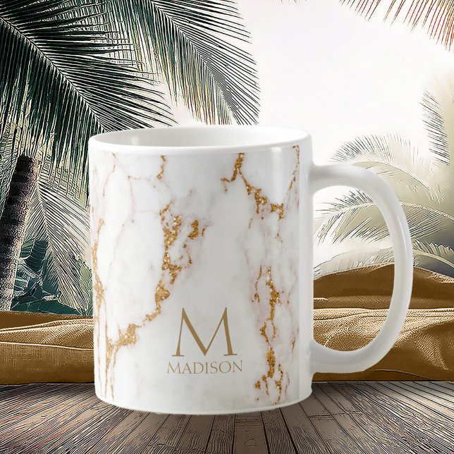 Taza De Café Purpurina de mármol moderno Monograma Gold ID816 (Subido por el creador)