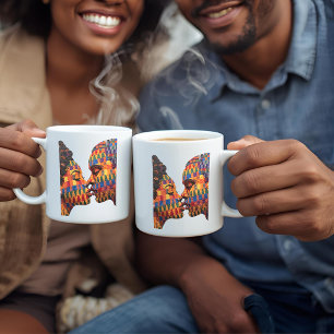 Taza de café que celebra el arte de la confección