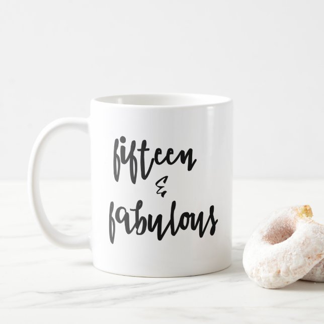 Taza De Café Quince y fabuloso - Quinceanera 15º cumpleaños Mug (Con donut)