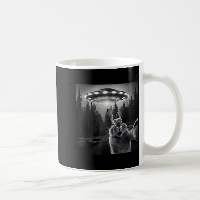 Taza De Café Rabbit Selfie With Ufo - Funny Bunny Graphic Alien (Derecha)