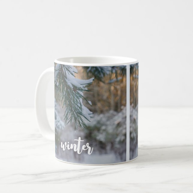 Taza De Café Ramas de pino cubiertas de nieve (Anverso izquierdo)