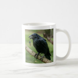 Taza De Café Raven en una rama con clave