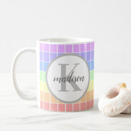 Taza De Café Rayas de arcoiris cúricas monogramadas personaliza