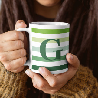 Taza De Café Rayas verdes de moda con monograma