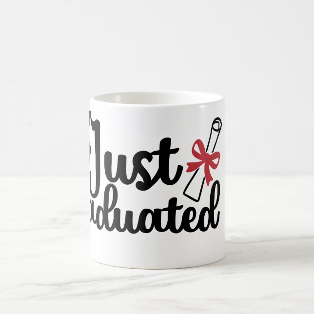 Taza De Café Recién graduado de Diploma y cierra tu año (Centro)