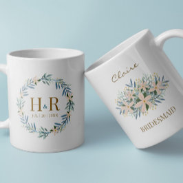 Taza De Café Recuerdo de monograma de dama de honor de flor sil