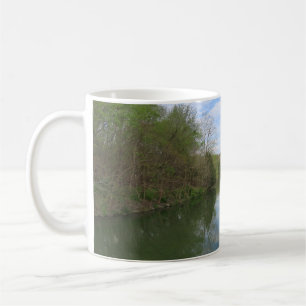 Taza De Café Reflexiones nubladas sobre el lago Radnor