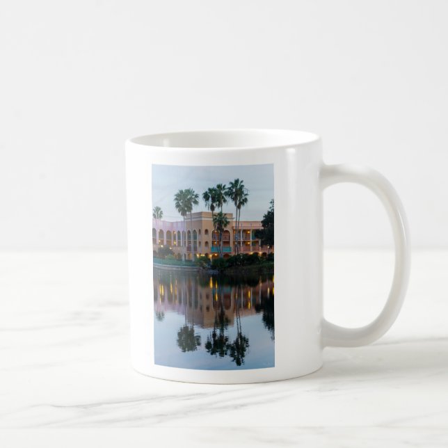 Taza De Café Reflexiones sobre Coronada Springs (Derecha)