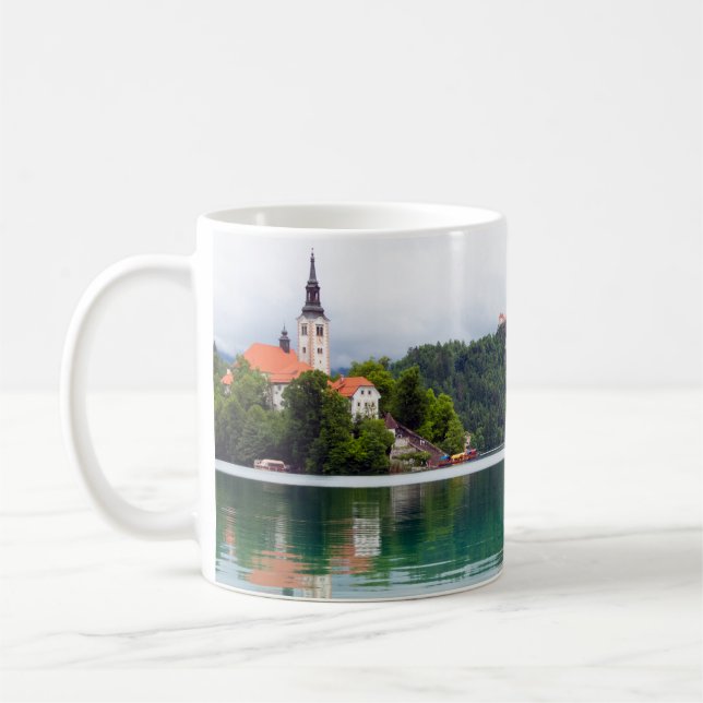 Taza De Café Reflexiones sobre el lago Bled, Eslovenia (Izquierda)