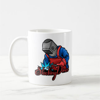 Taza De Café Regalando a un soldador divertido apilando monedas