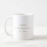 Taza De Café Regalo de la fiesta de la boda de la dama de honor<br><div class="desc">Este es un moderno fotomontaje con una temática minimalista que presenta un elegante diseño atemporal. Edite la mayoría de la redacción y todos los colores para que esta taza mínima de dama de honor se ajuste a sus necesidades de evento y estilo personal. Simplemente seleccione "editar usando herramienta de diseño"...</div>