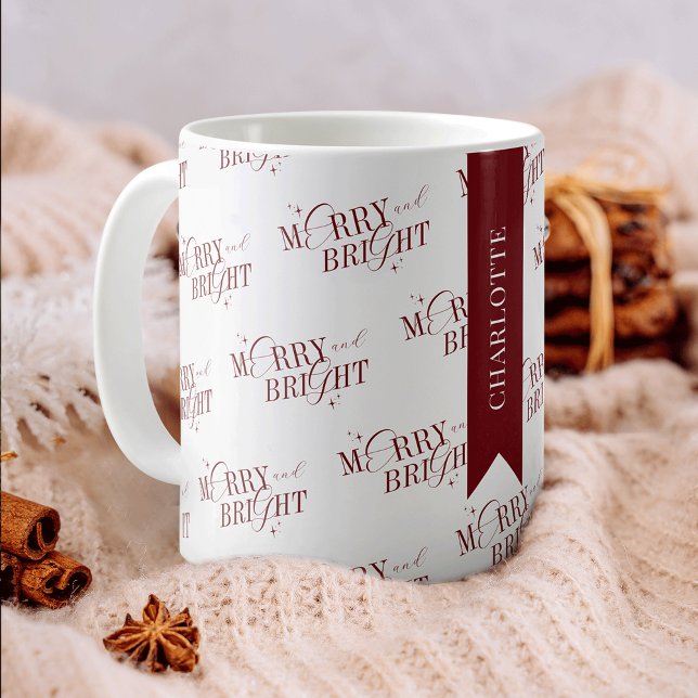 Taza De Café Regalo de Navidades rojos modernos y brillantes (Merry & Bright elegant Christmas coffee / tea mug with space for a custom name)