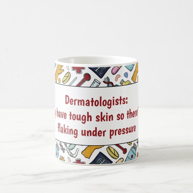 Taza De Café Regalo de patrón de médica de juego de palabras mé (Centro)