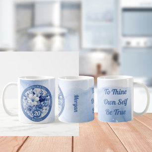 Taza De Café Regalo del hito de recuperación floral azul person
