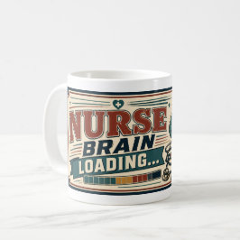 Taza De Café Regalo divertido de meme de enfermera cargando cer