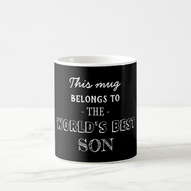 Taza De Café Regalo mínimo moderno negro pertenece al mejor hij (Centro)