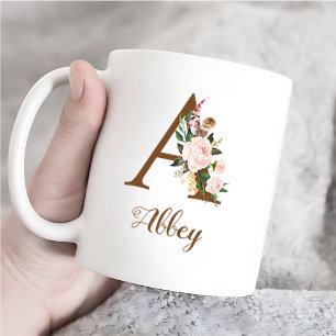 Taza De Café Regalo personalizado de dama de honor con letra fl
