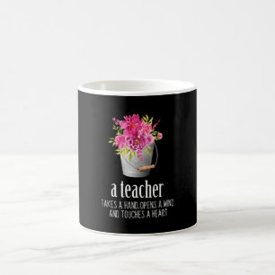 Taza De Café Regalos Maestra Una Maestra Toma Una Mano
