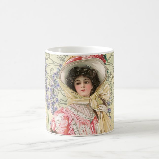 Taza De Café Regencia de mujeres victorianas con flores rosadas (Centro)