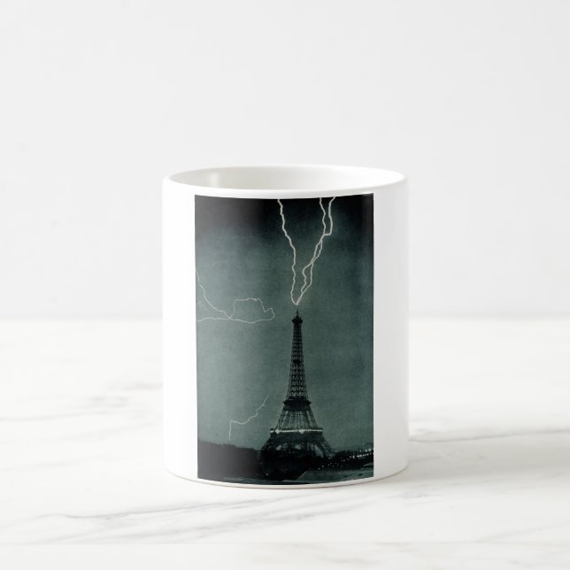 Taza De Café Relámpago golpeando la Torre Eiffel (Centro)