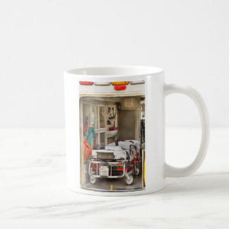 Taza De Café Rescate - Dentro de la Ambulancia