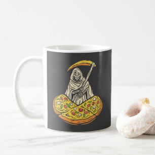 Taza De Café Resto en trozos de pizza