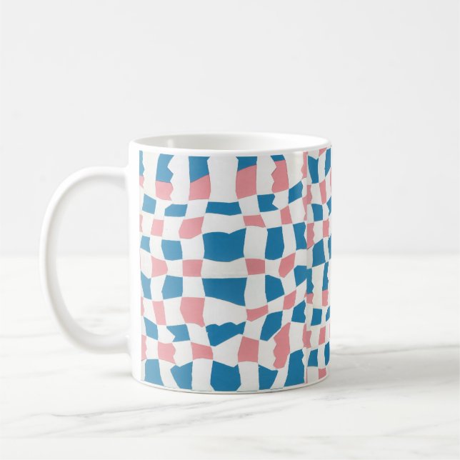 Taza De Café Resumen del tablero de cheques azul rosa de Mod Re (Izquierda)