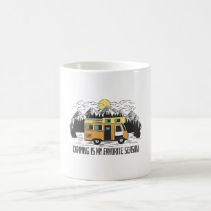 Taza De Café Retiro de Campervan en la Montaña
